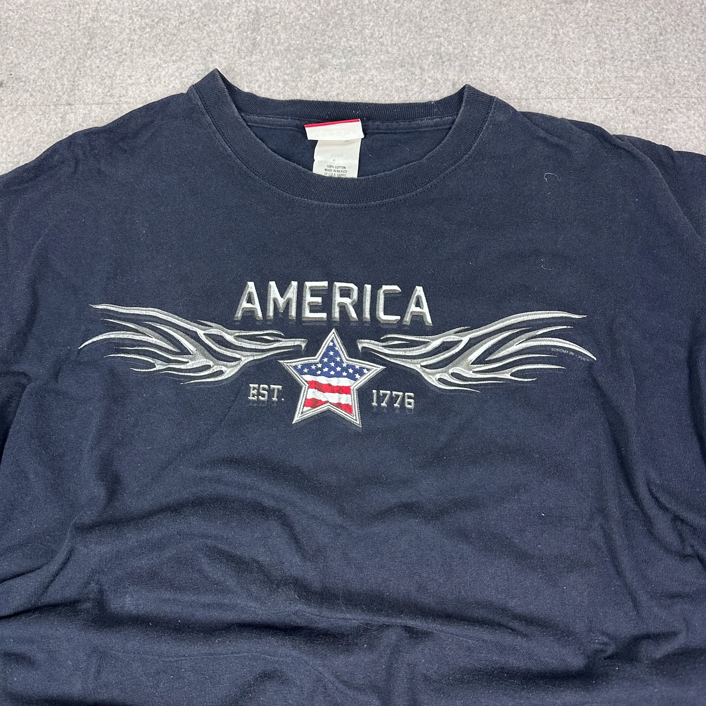 Vintage Sonoma Life+style America / USA Patriotic Graphic T-Shirt Marineblau (L)