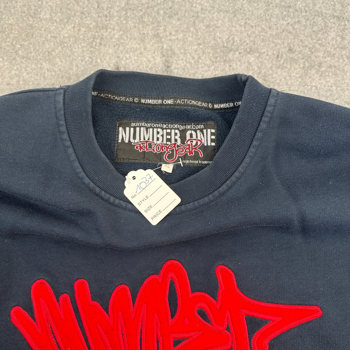 Number One Actionwear Sweater Blau (XL)