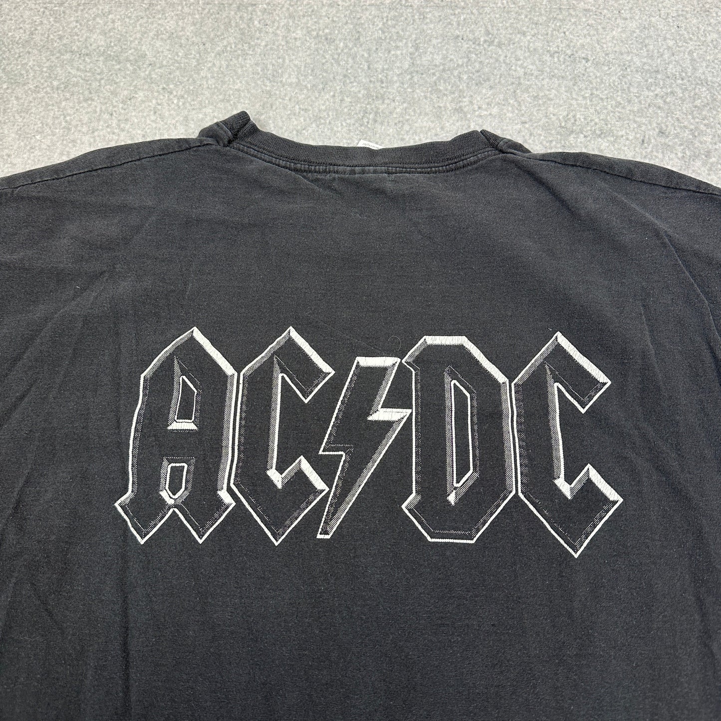Fruit Of The Loom AC/DC T-Shirt Schwarz (M)