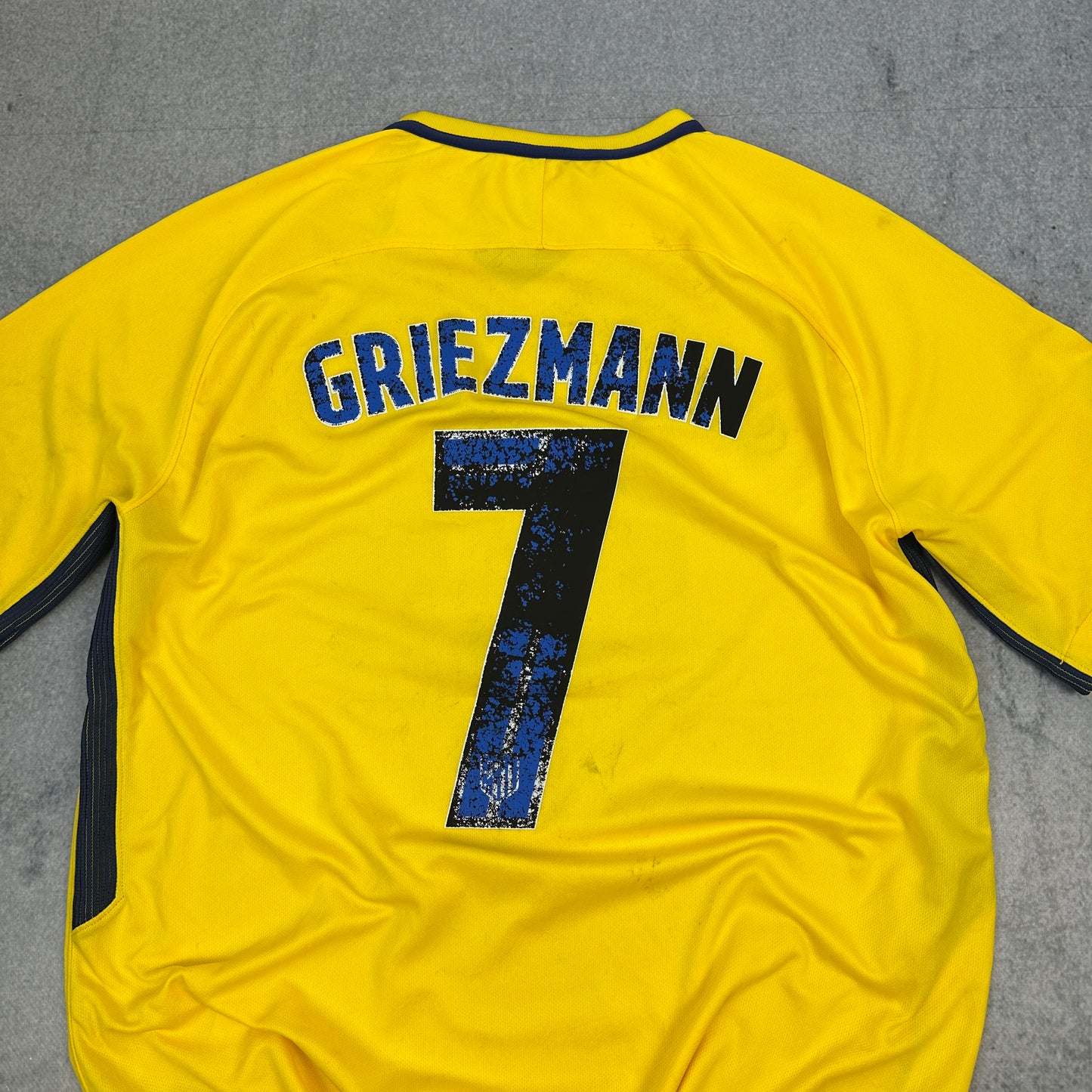 Nike Atletico Madrid Auswärtstrikot 2017-2018 Griezman (M-L)