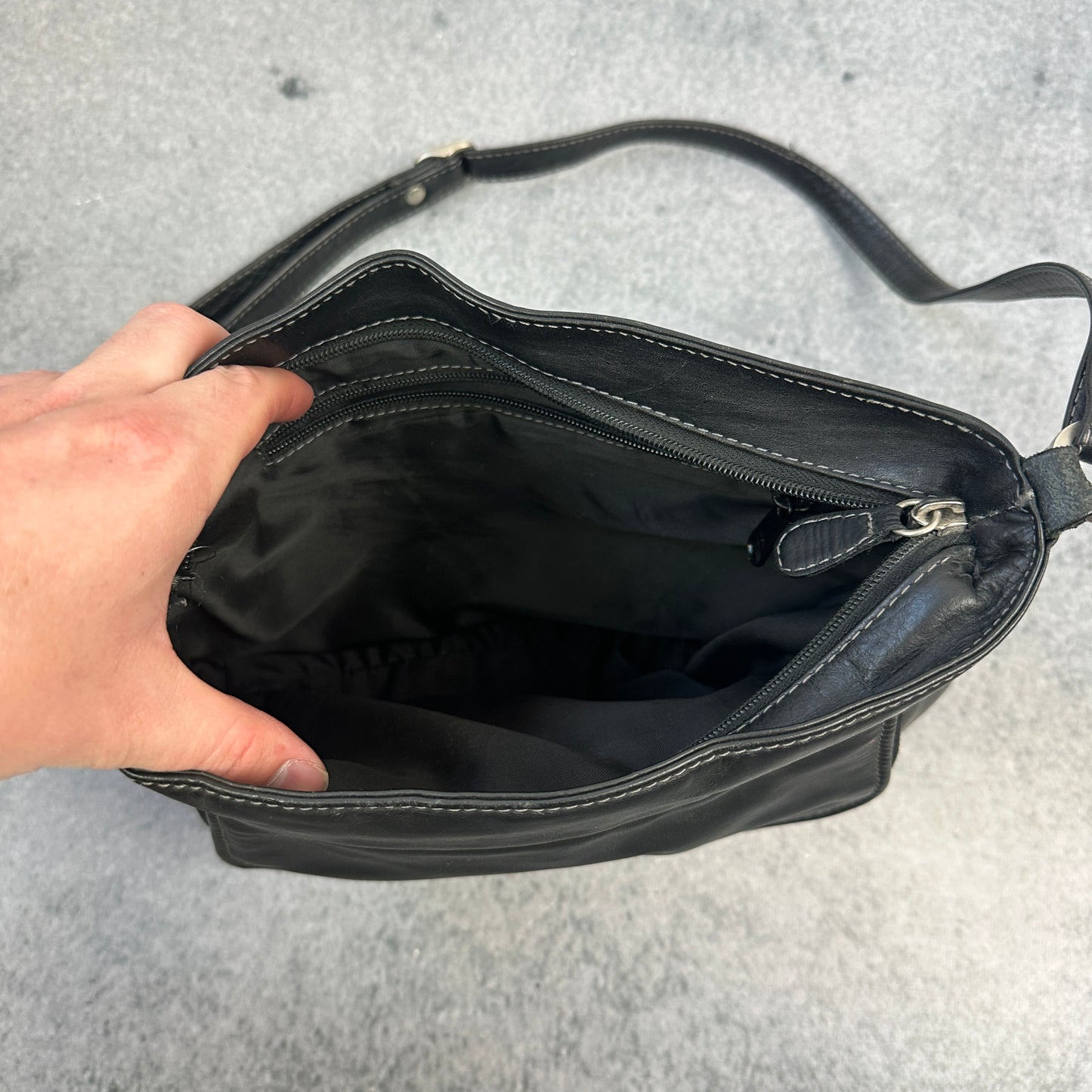Schwarze Handtasche