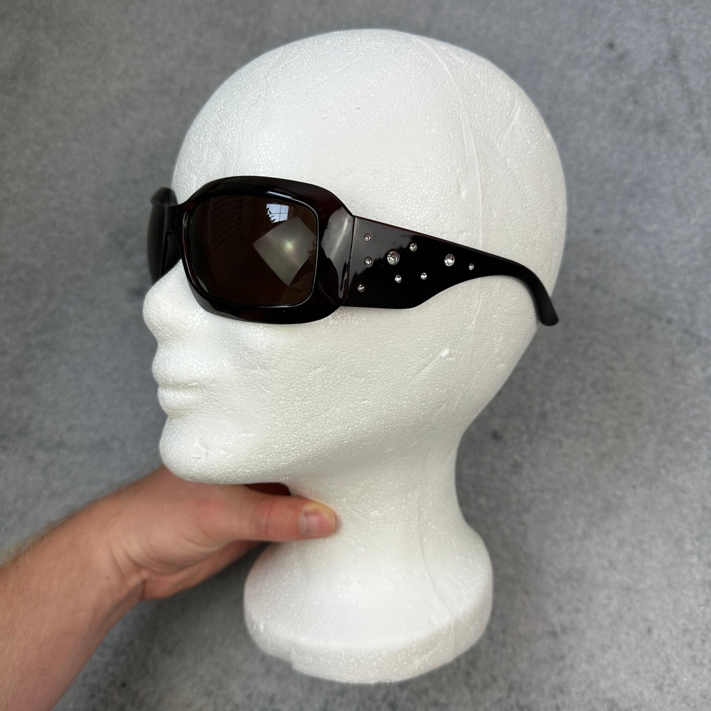 Sonnenbrille Braun mit Strasssteinen