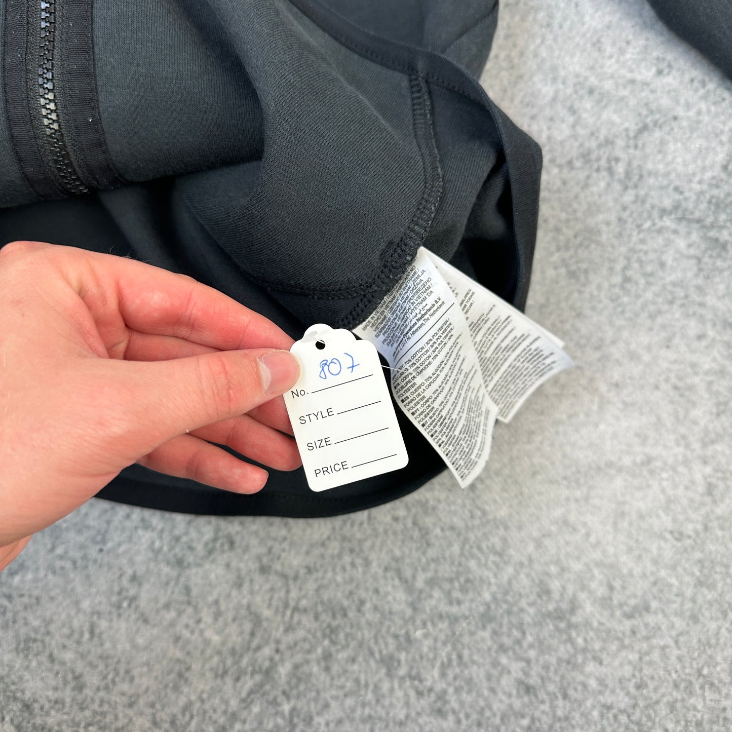 Nike Tech Fleece Schwarz (M)