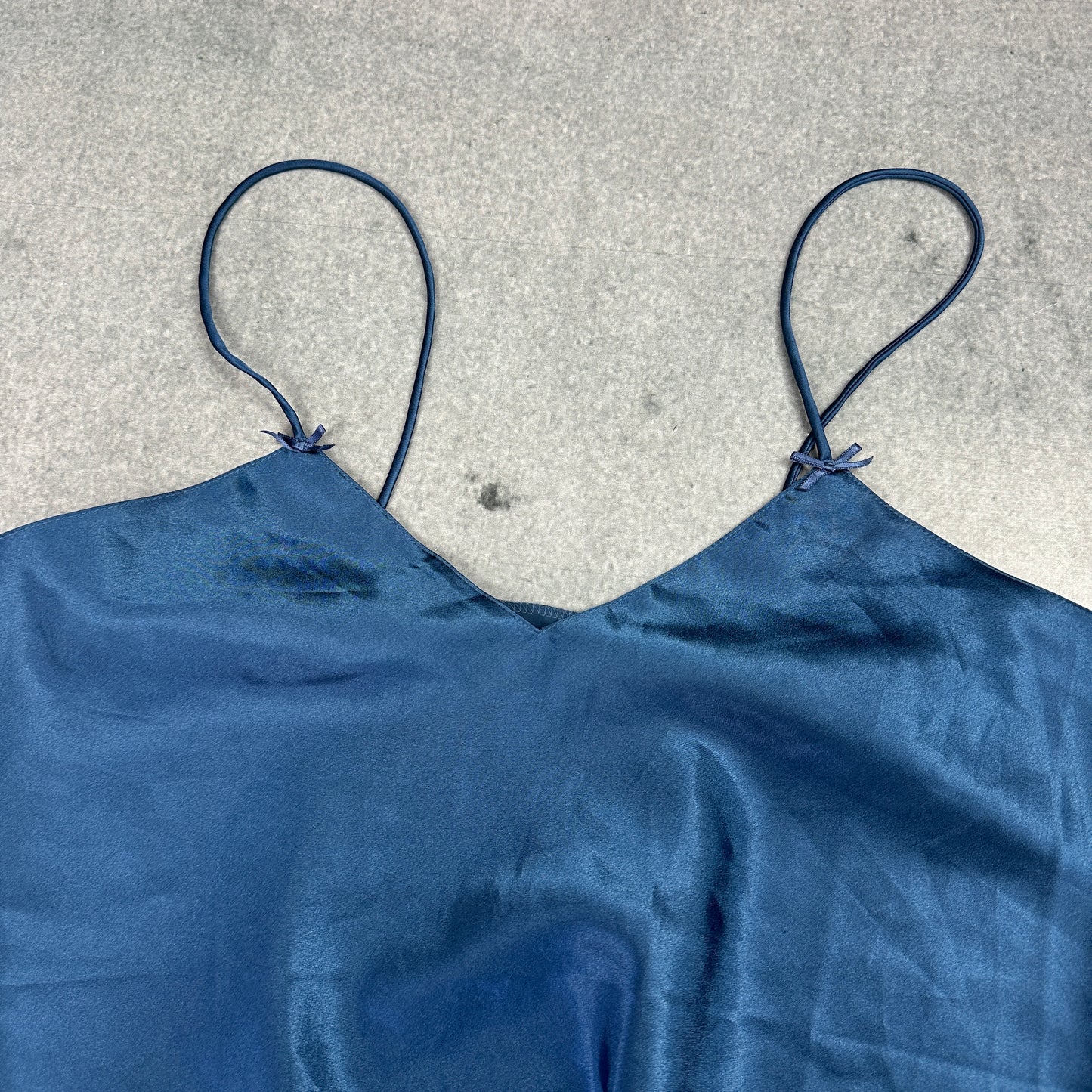 Satin Cami Top Dunkelblau – Y2K Spaghettiträger Top (38/40)
