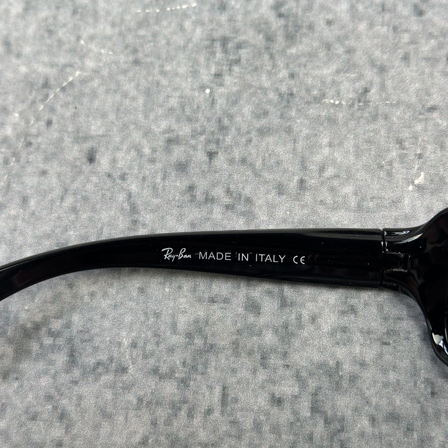 Ray-Ban Sonnenbrille Schwarz