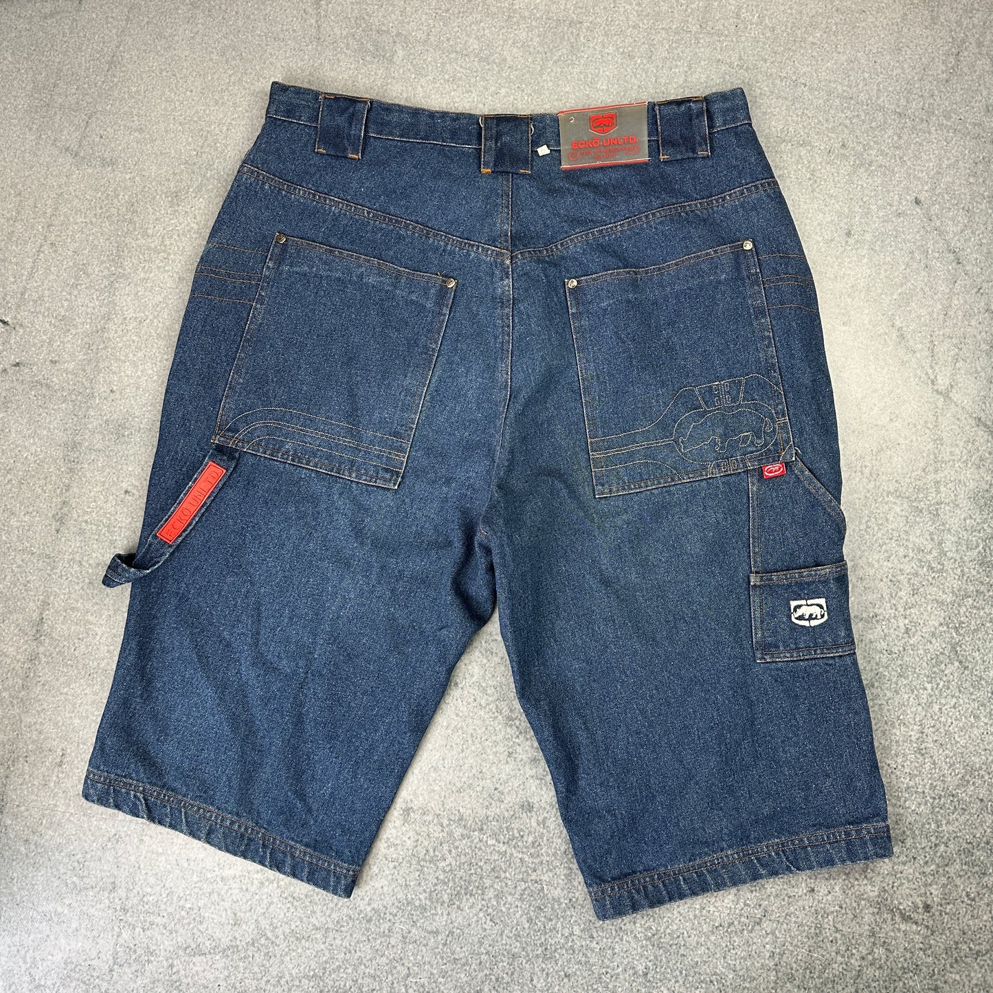 Vintage Ecko UNLTD Shorts / Jorts (40)