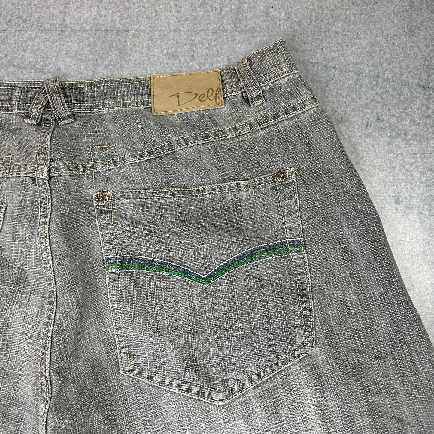 Vintage Delf Baggy Shorts / Jorts (W42/L15)