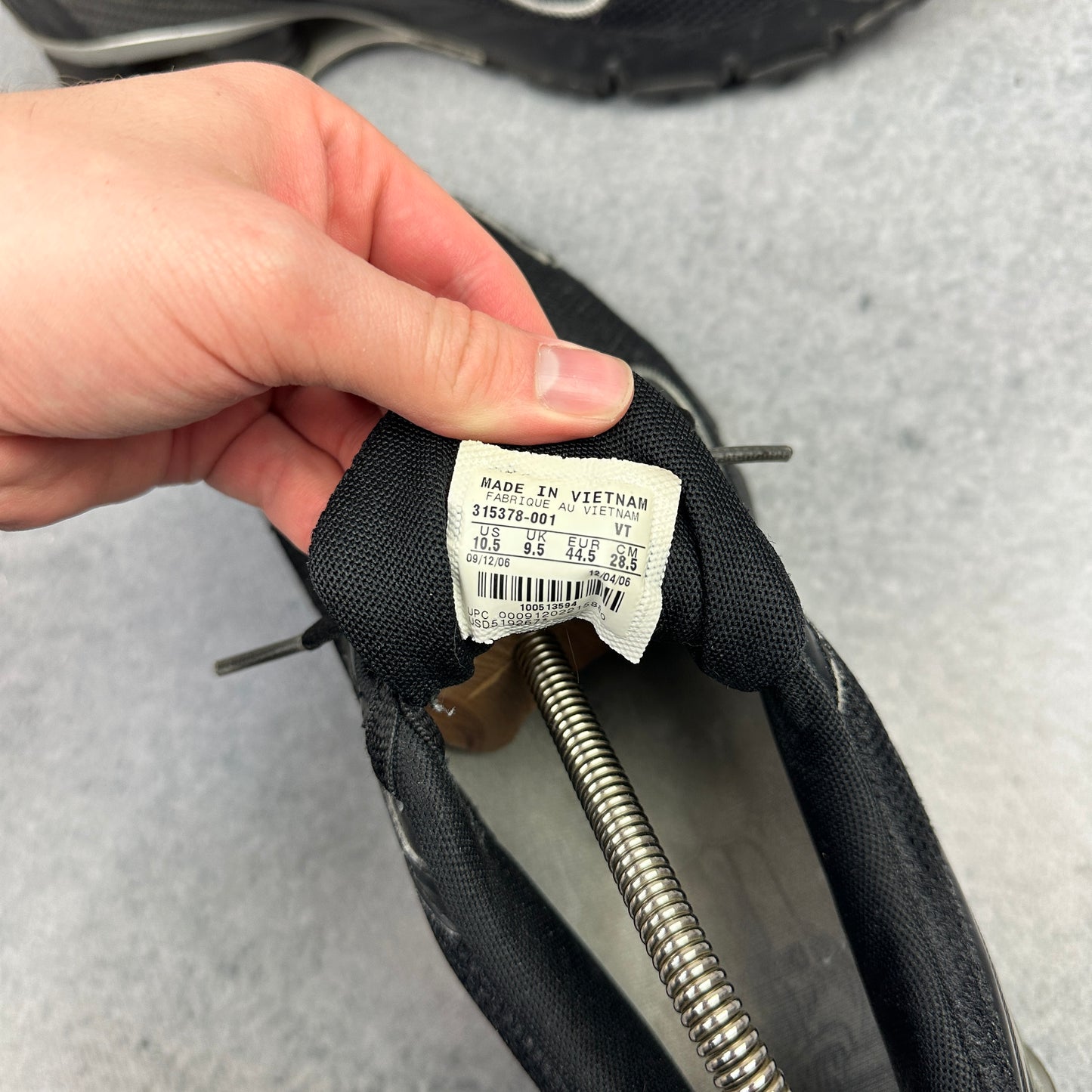 Nike Shox 2006 Black EU44.5 (315378-001)