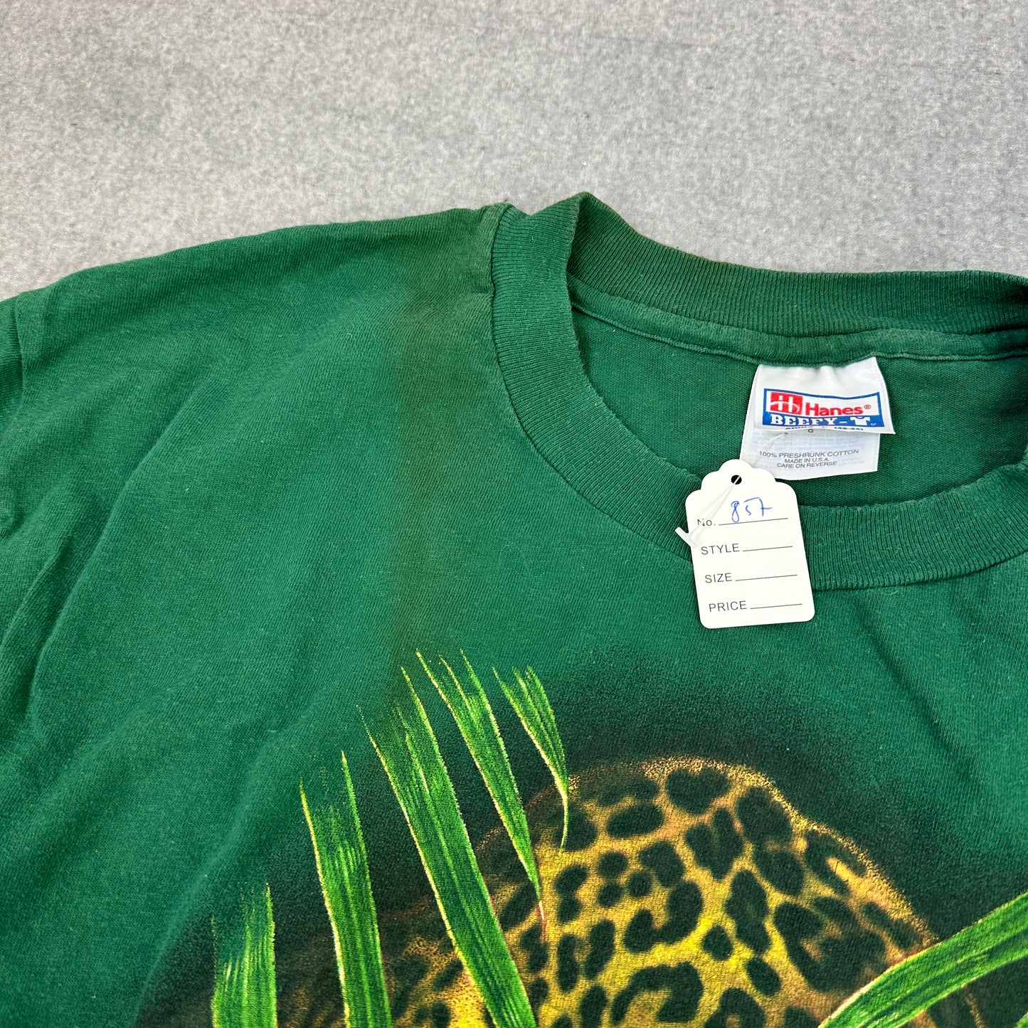 Vintage 90s Hanes Jungle T-Shirt (L)