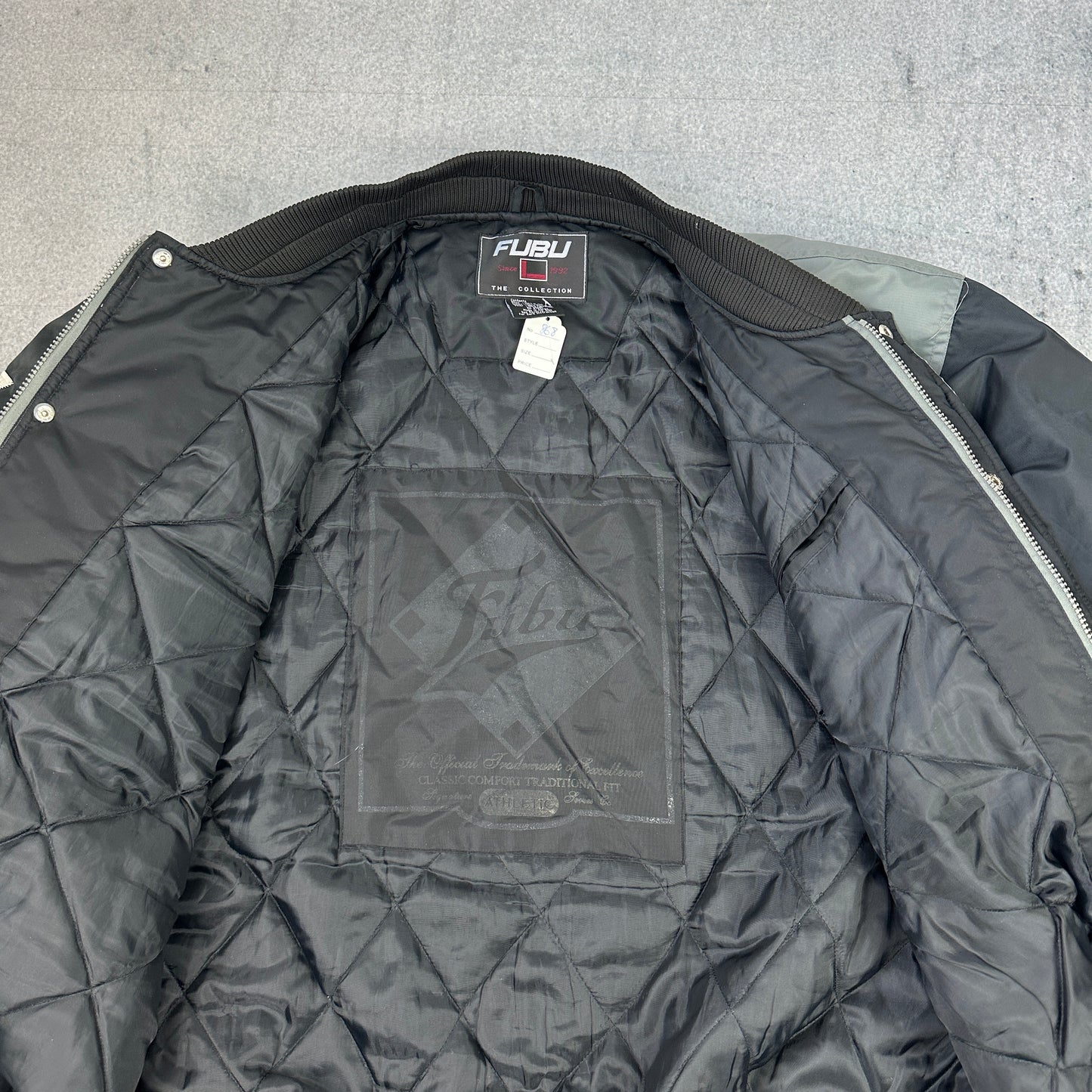 Vintage 90er Jahre Fubu Collegejacke (XXL)