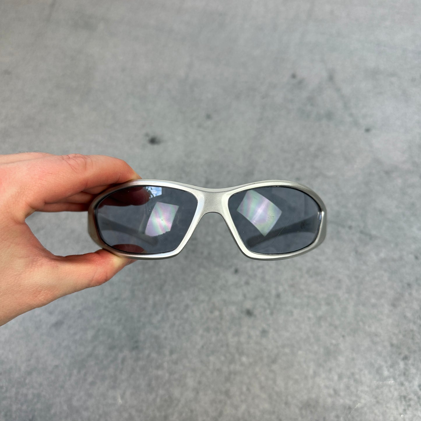 Silberne Sonnenbrille