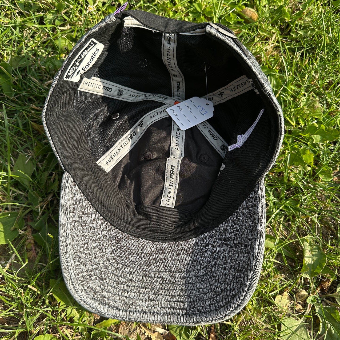 Fanatics Hockey Fights Cancer Cap (USA)