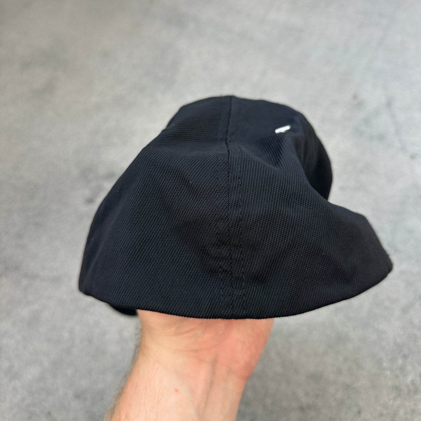 Vintage Adventureland Cap Schwarz/Gelb (S/M)