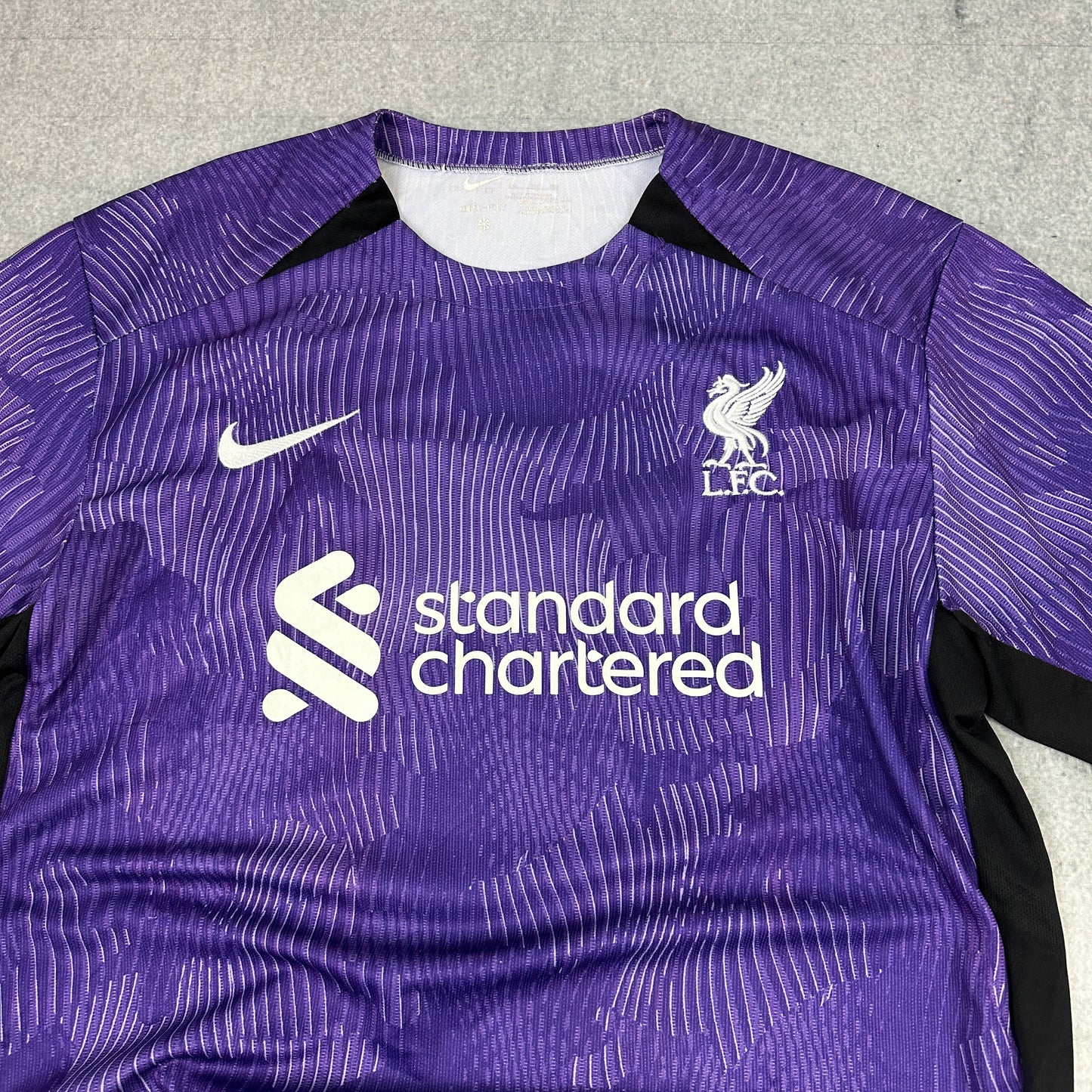 Nike Liverpool Trikot 2023/2024 Lila (M)
