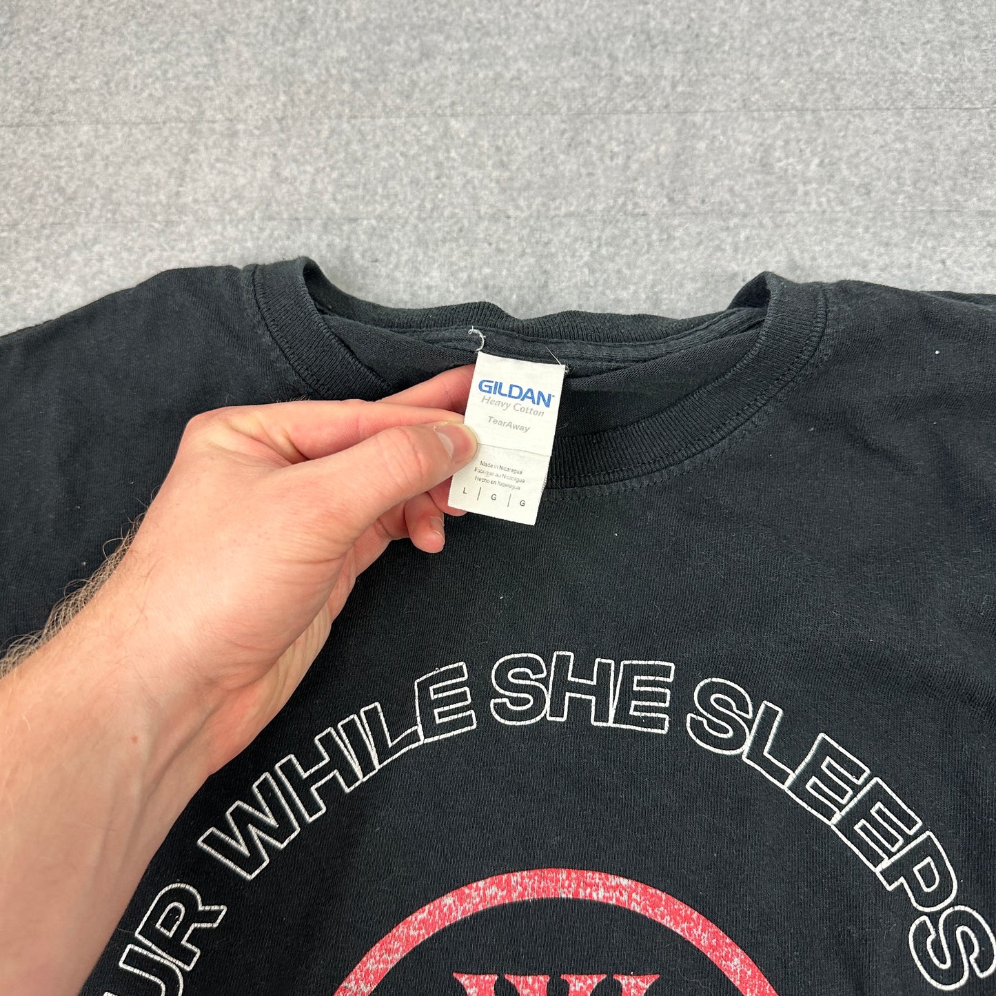 While She Sleeps Bandshirt Schwarz (L)