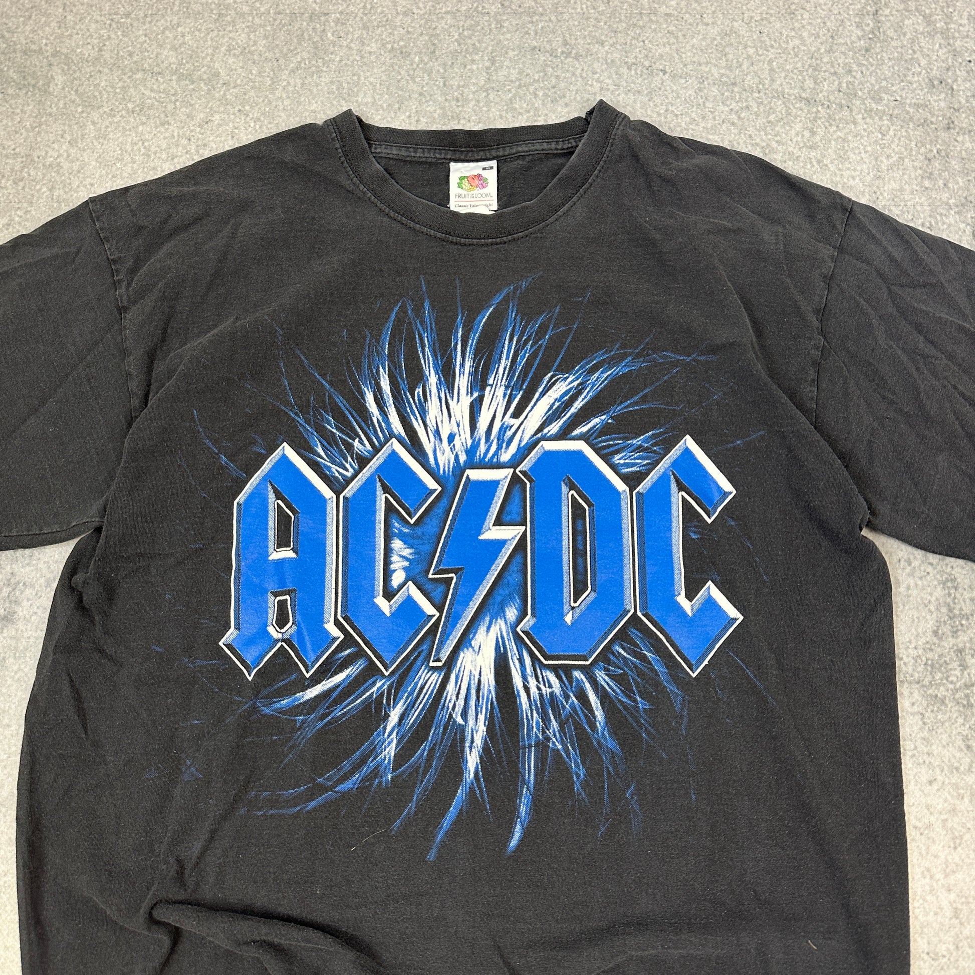 Fruit Of The Loom AC/DC T-Shirt Schwarz (M)