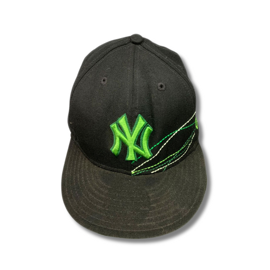 Vintage New Era New York Yankees Cap (59.6cm / 7 1/2)
