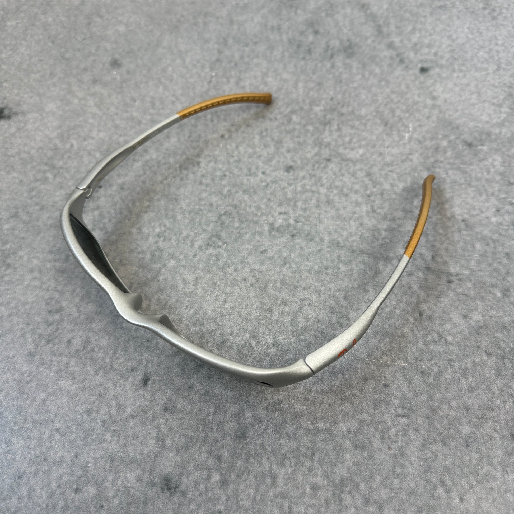 2000er Ray-Ban Sonnenbrille Silber