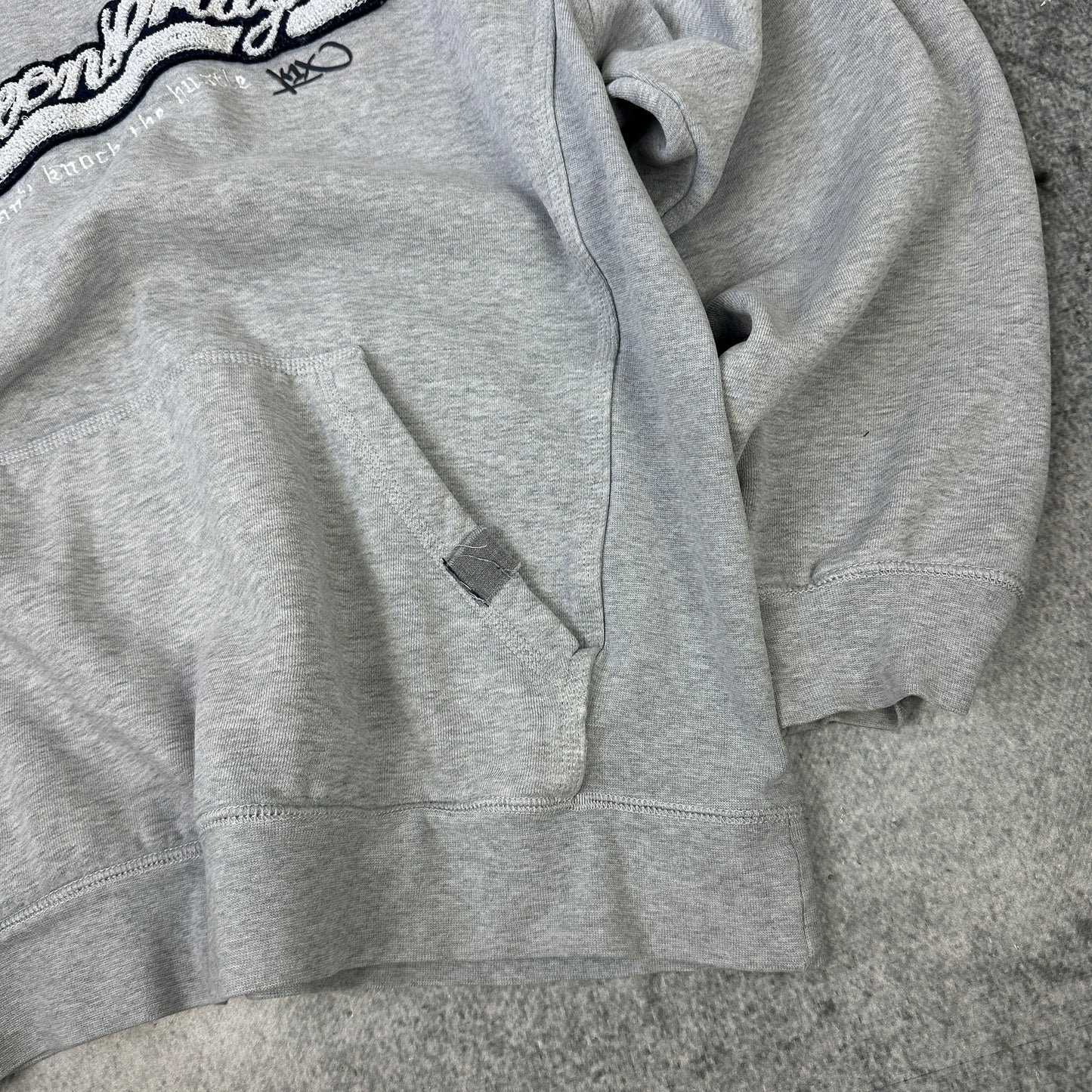 K1X Queensbridge You Can't Knock The Hustle Hoodie Grau (L)