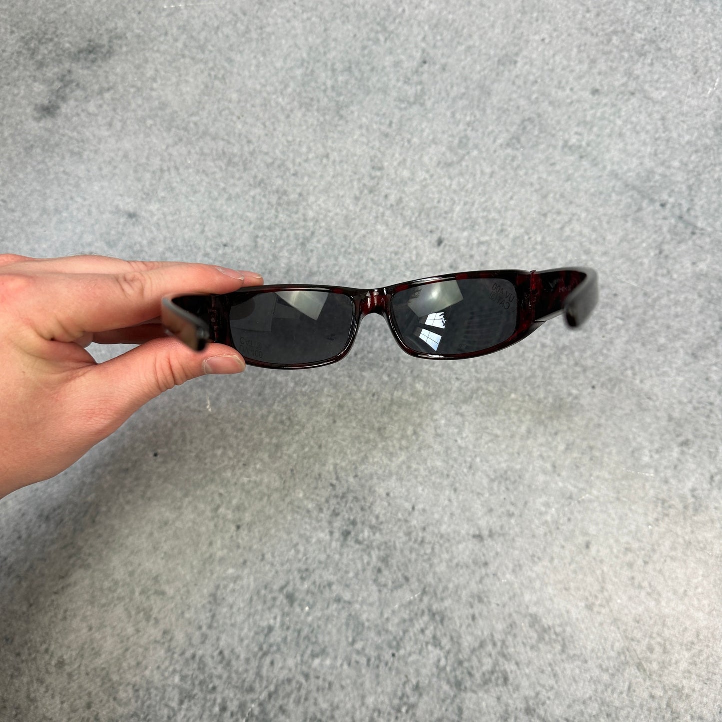 Sonnenbrille Rot/Schwarz