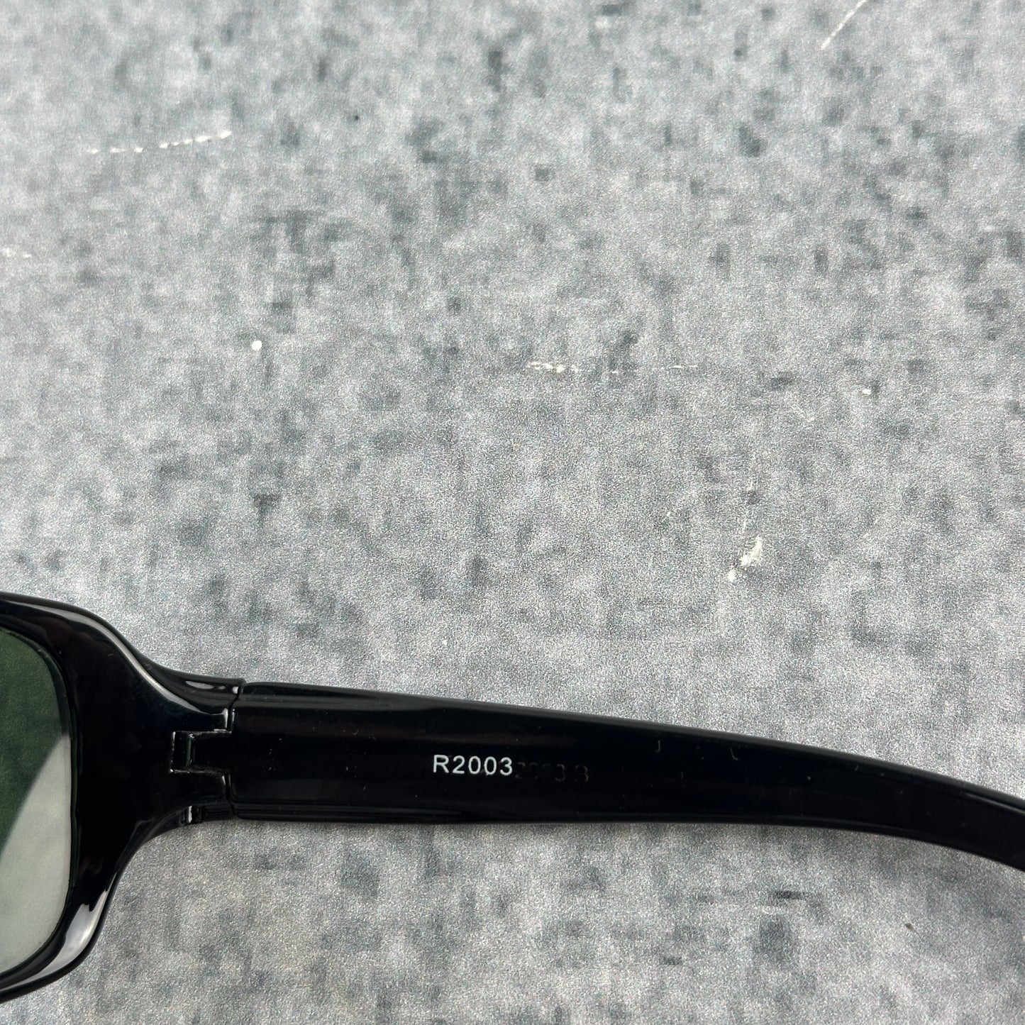 Ray-Ban Sonnenbrille Schwarz