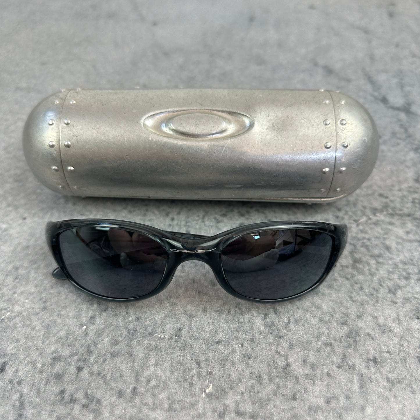 Oakley Fives 2.0 Vintage Sonnenbrille mit Etui