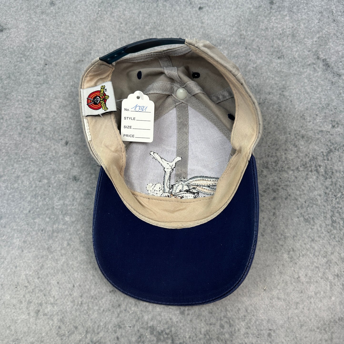 Vintage 1999 Bugs Bunny Looney Tunes Cap