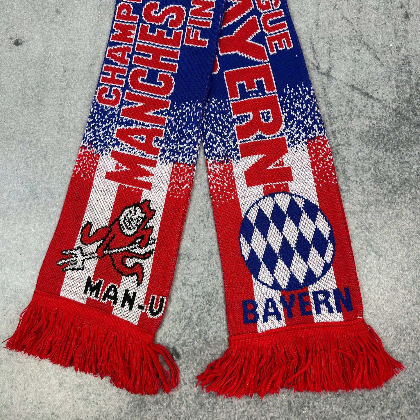 Vintage FC Bayern München Schal Champions League Finale 1999 Manchester