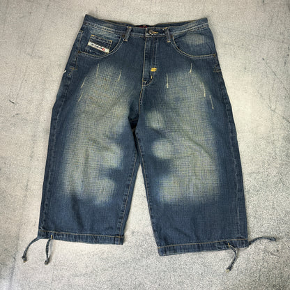 Vintage Refuse Shorts / Jorts (38)