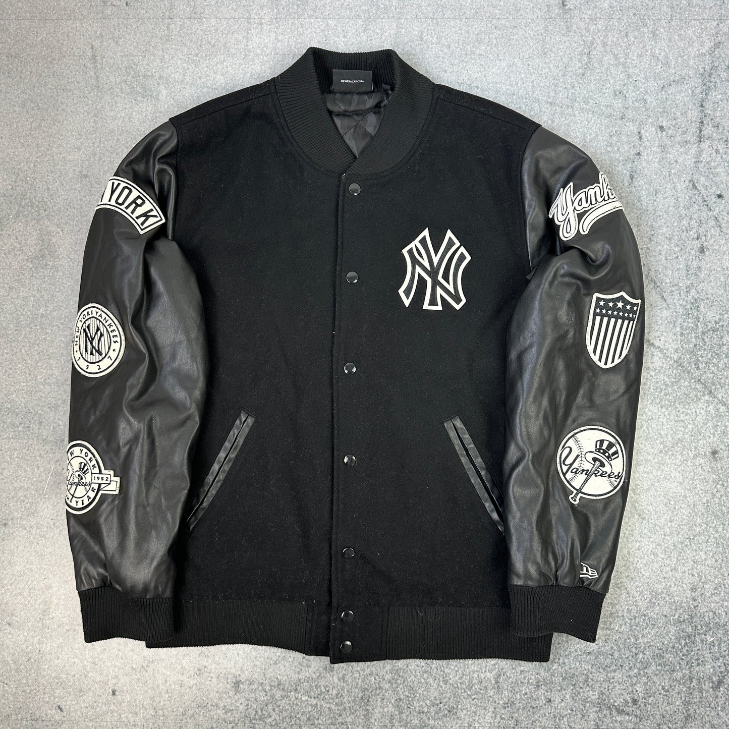 Vintage New Era x New York Yankees Collegejacke (L)