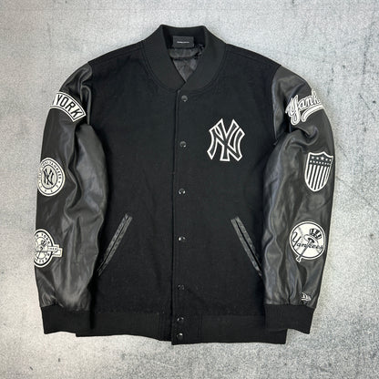 Vintage New Era x New York Yankees Collegejacke (L)
