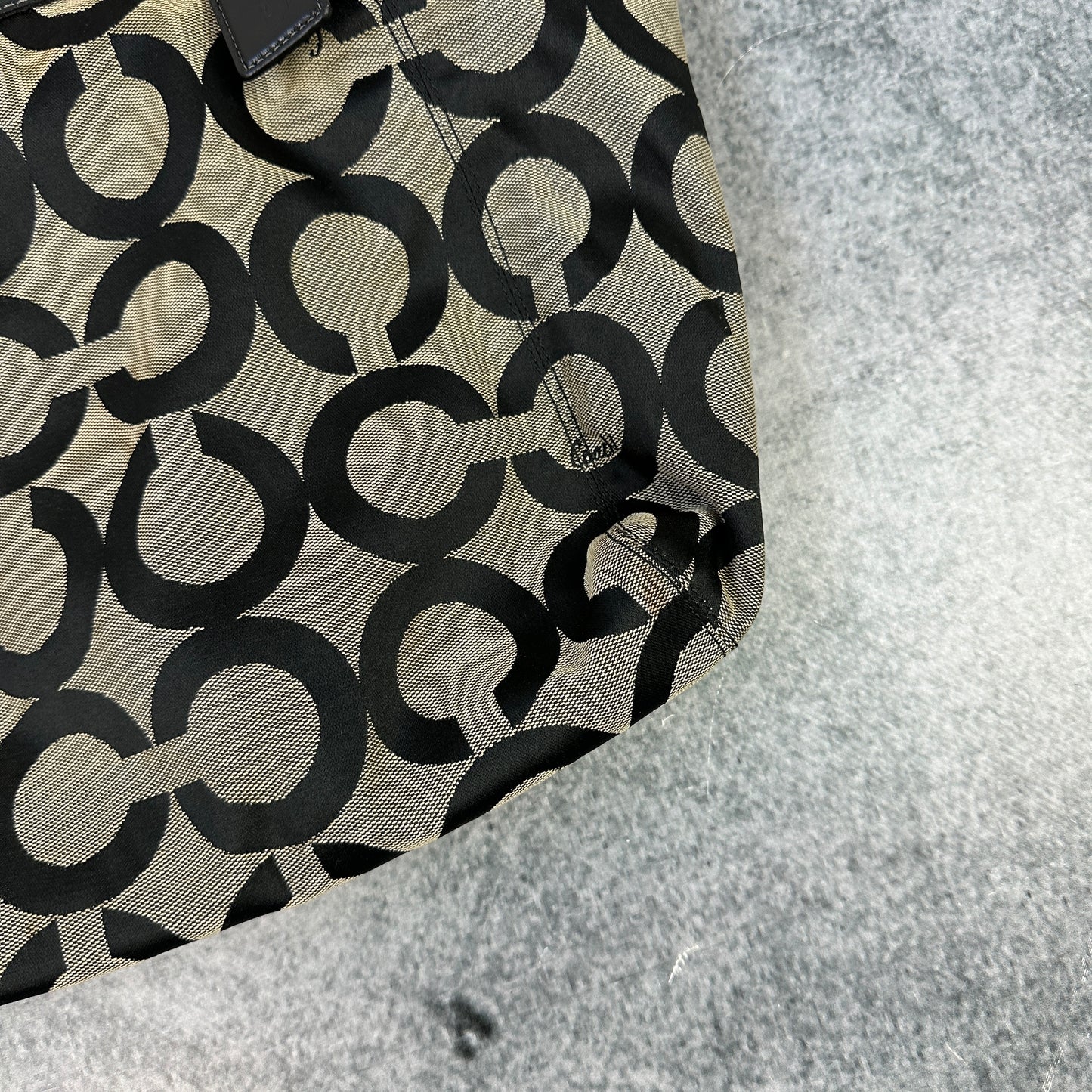 Vintage Coach Handtasche Monogram Grau