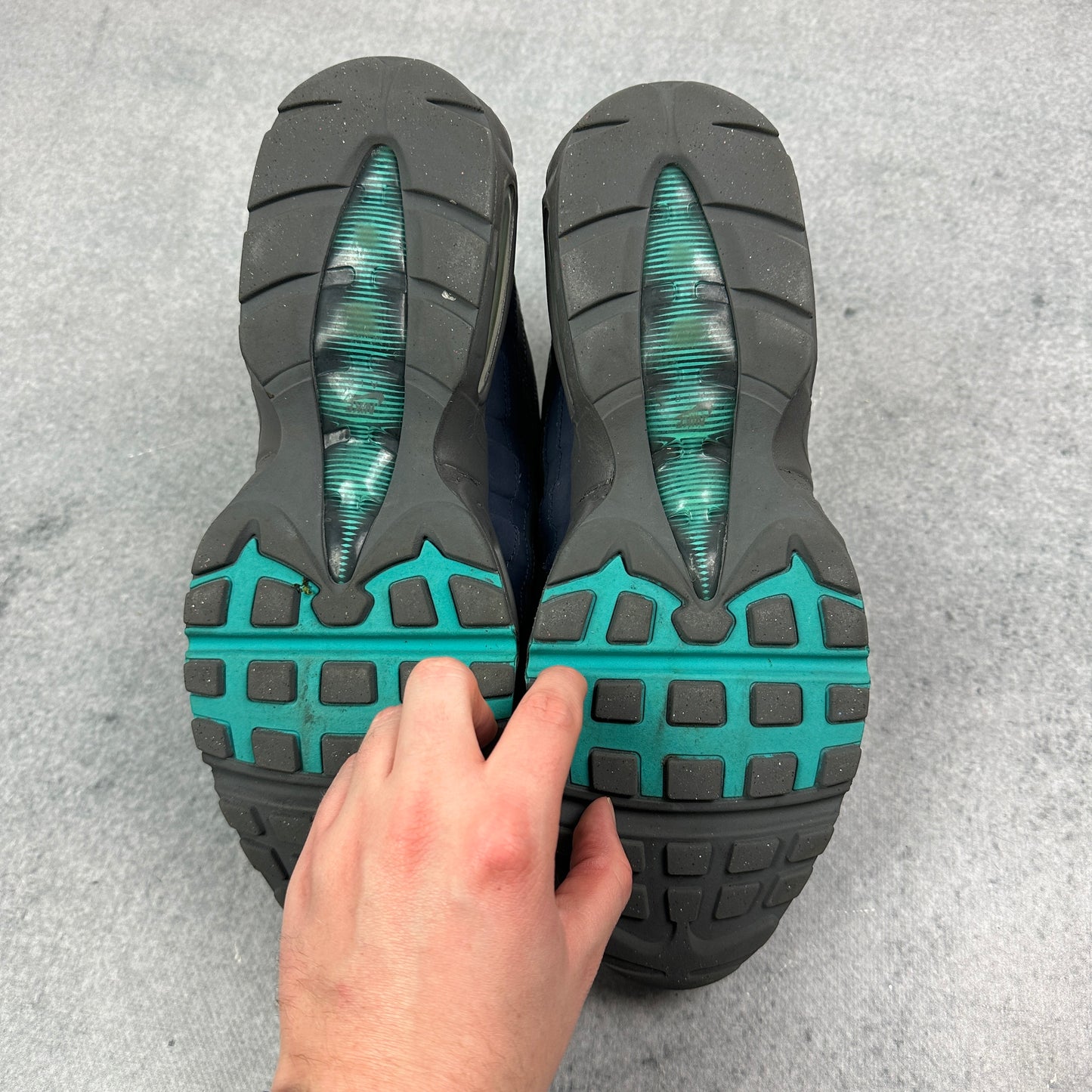 Nike Air Max 95 Obsididan Dusty Cactus EU45 (329393-430) Sneaker