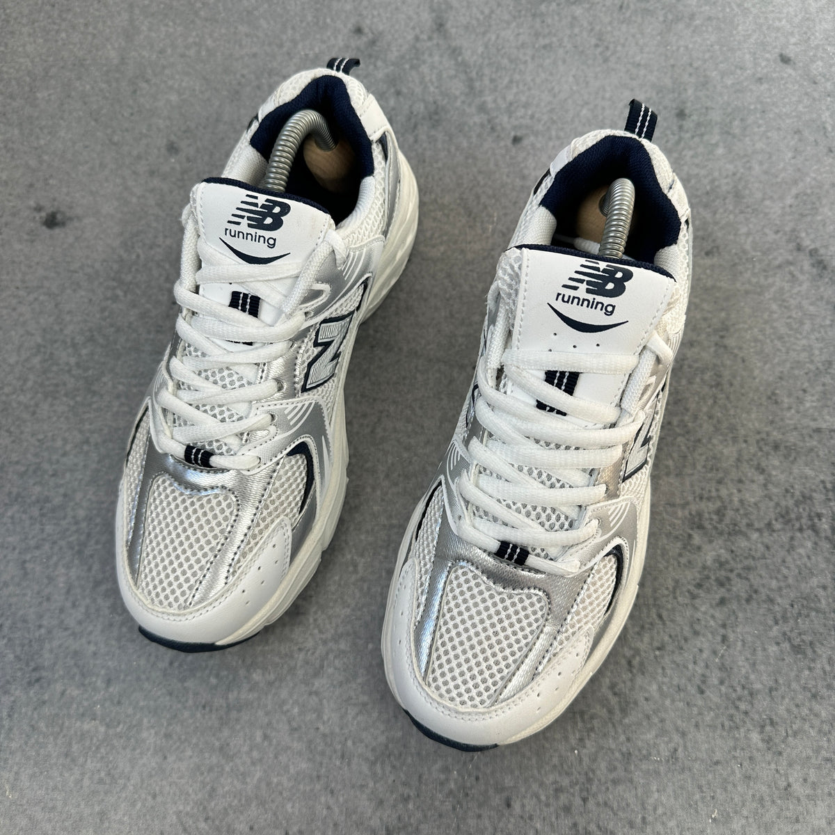 New Balance 530 White / Silver / Navy EU38 Sneaker