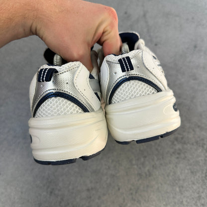 New Balance 530 White / Silver / Navy EU38 Sneaker