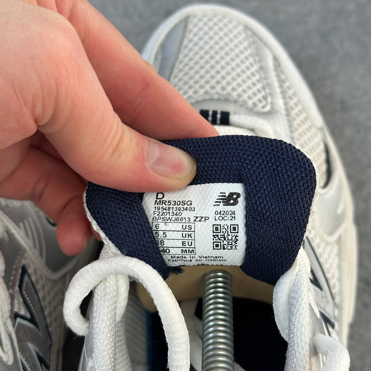 New Balance 530 White / Silver / Navy EU38 Sneaker