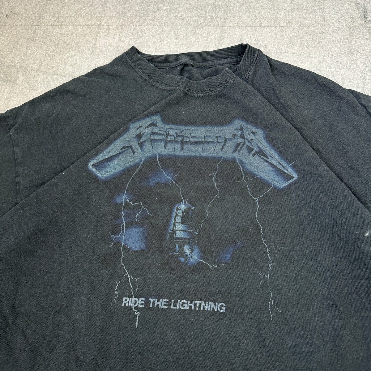 Metallica “Ride The Lightning” Faded Band T-Shirt (XL)