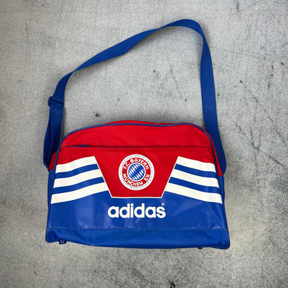 Vintage 80er FC Bayern München Adidas Fan-Set – Tasche + Handtuch + Kulturtasche