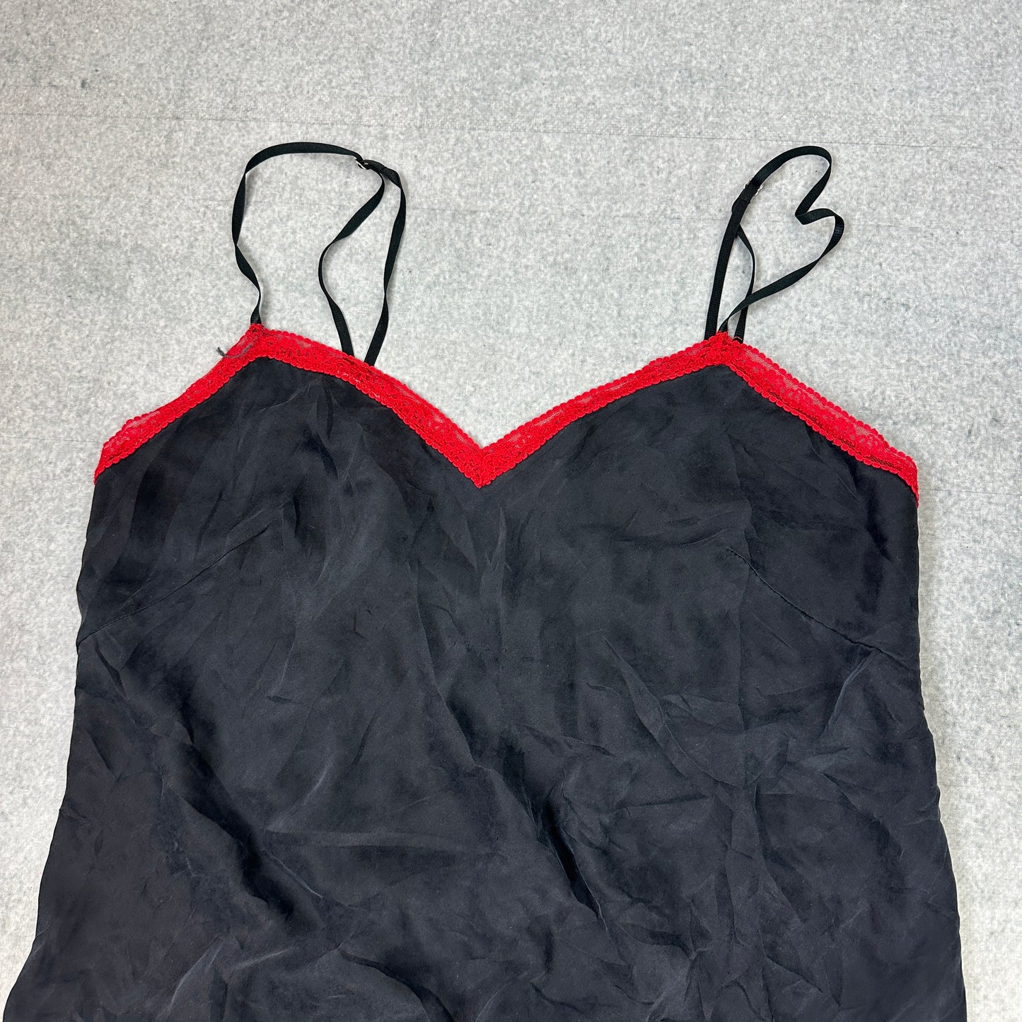 Y2K Slip Dress Schwarz-Rot – August Moon (M)