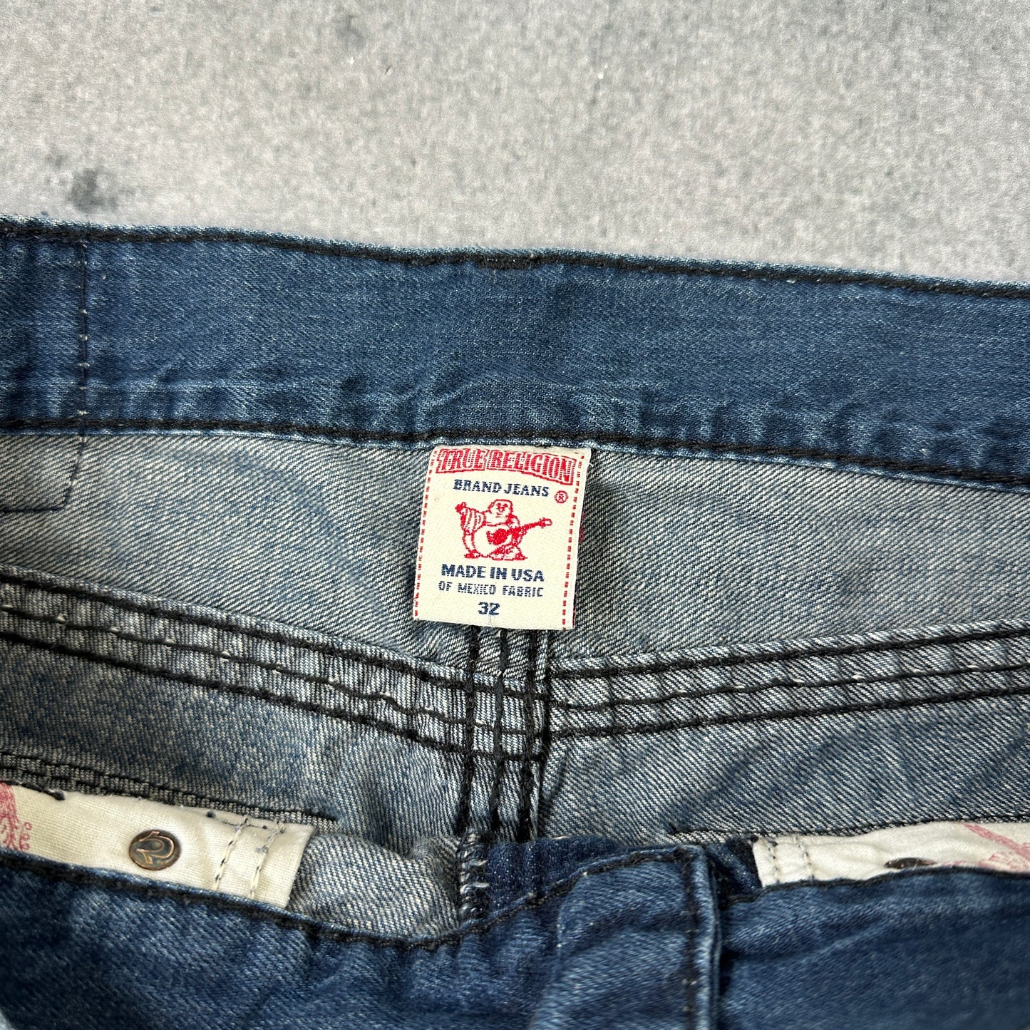 True Religion Shorts 32 (M-L)