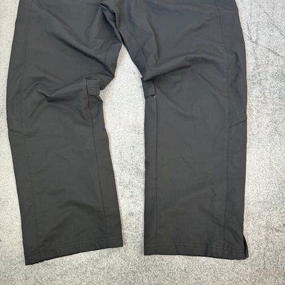 Vintage Adidas Duquesne Dukes Rowing University Trackpants Schwarz (S)