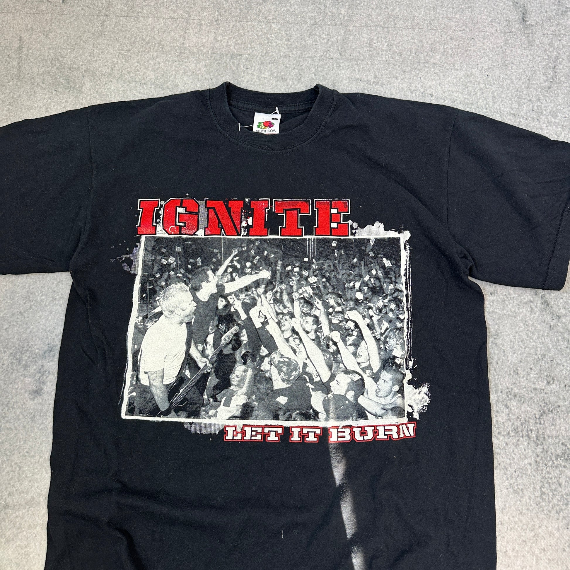 Fruit Of The Loom Ignite – Let It Burn T-Shirt Schwarz (S)